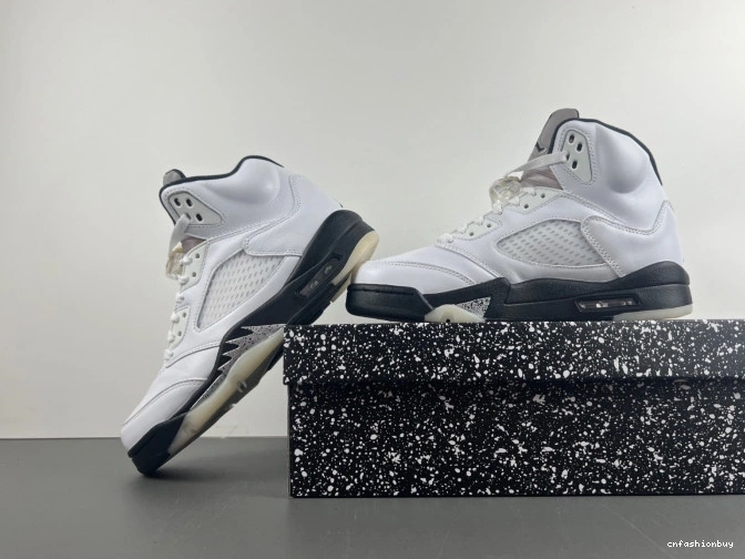 JORDAN DD0587-110 5 BLACK' 'WHITE AIR RETRO 1121